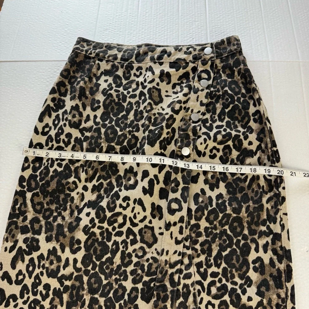 Mable Leopard‎ Print Button Closure Front Slit Asymmetrical Midi Skirt Medium